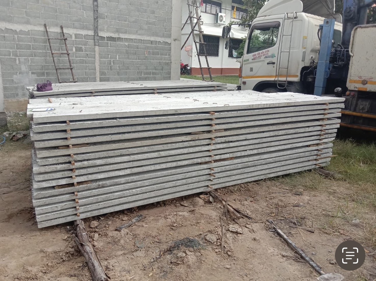 บริษัท เจวาย แมททีเรียล จำกัด | ลวดหนามเบอร์ 14 ลวดหนามกันสนิม เสารั้วคอนกรีตอัดแรง โรงงานผลิตแผ่นพื้นคอนกรีต โรงงานผลิตเสาเข็มไอ