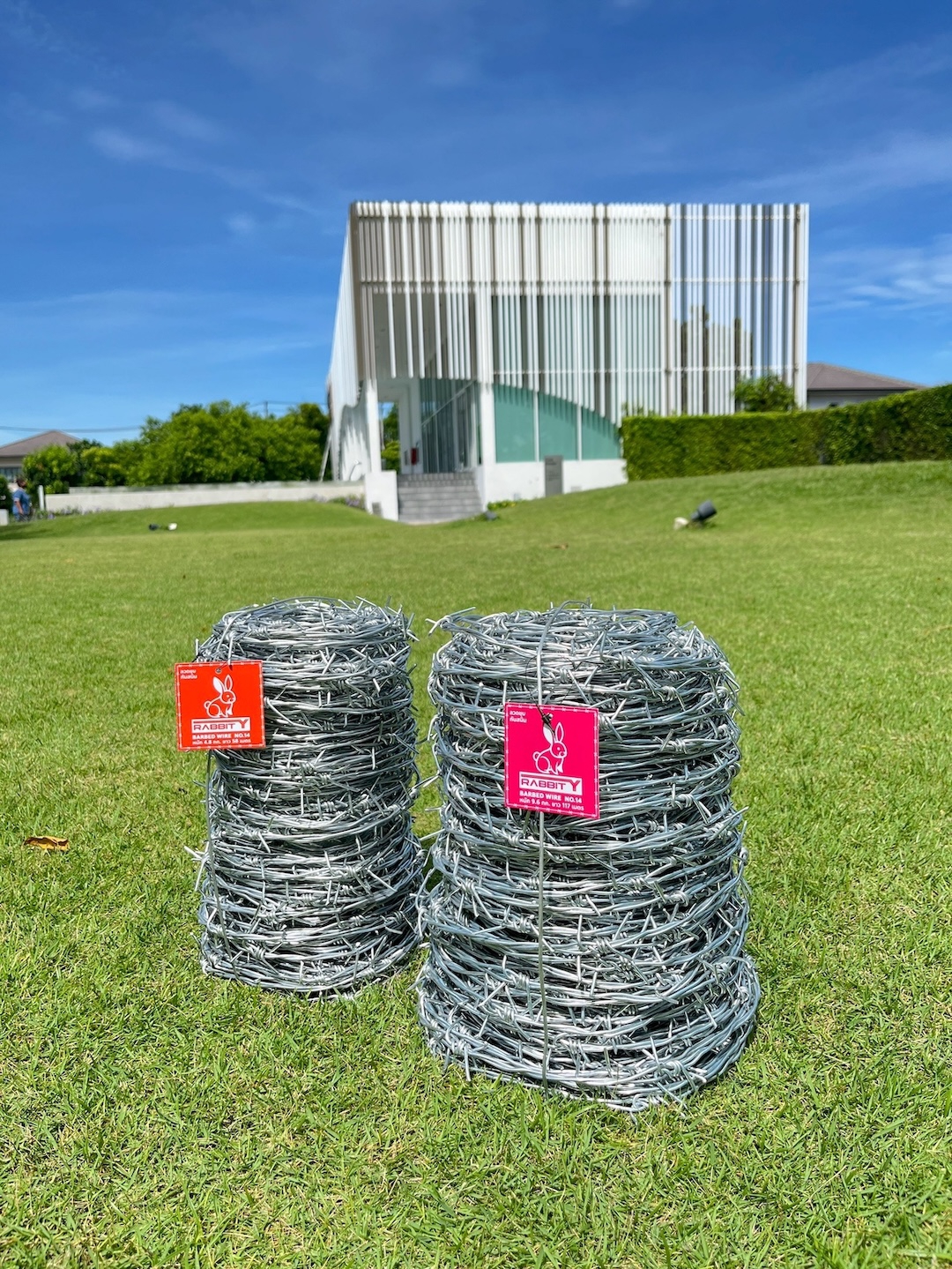 บริษัท เจวาย แมททีเรียล จำกัด | ลวดหนามเบอร์ 14 ลวดหนามกันสนิม เสารั้วคอนกรีตอัดแรง โรงงานผลิตแผ่นพื้นคอนกรีต โรงงานผลิตเสาเข็มไอ